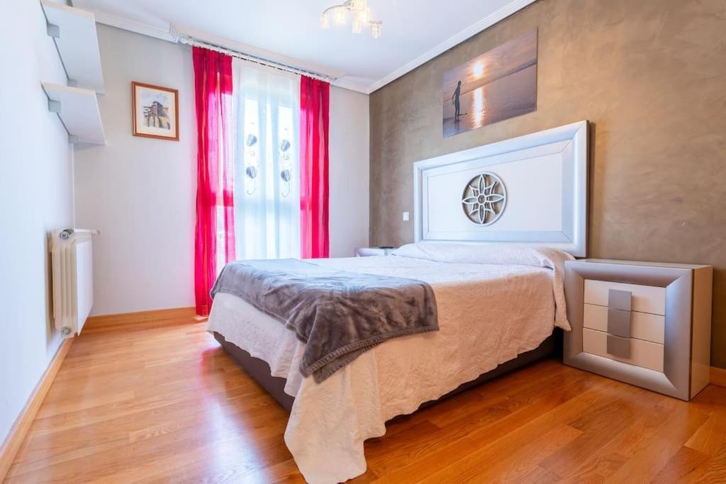 Apartamento En El Corazon De La Ciudad Con Parking Santander Eksteriør bilde