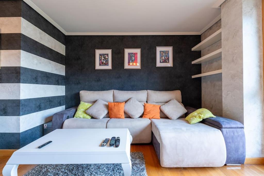 Apartamento En El Corazon De La Ciudad Con Parking Santander Eksteriør bilde