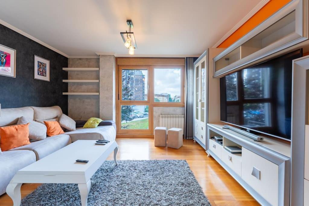 Apartamento En El Corazon De La Ciudad Con Parking Santander Eksteriør bilde