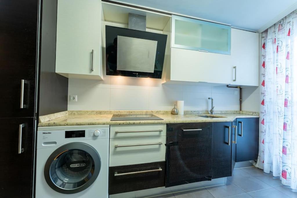 Apartamento En El Corazon De La Ciudad Con Parking Santander Eksteriør bilde