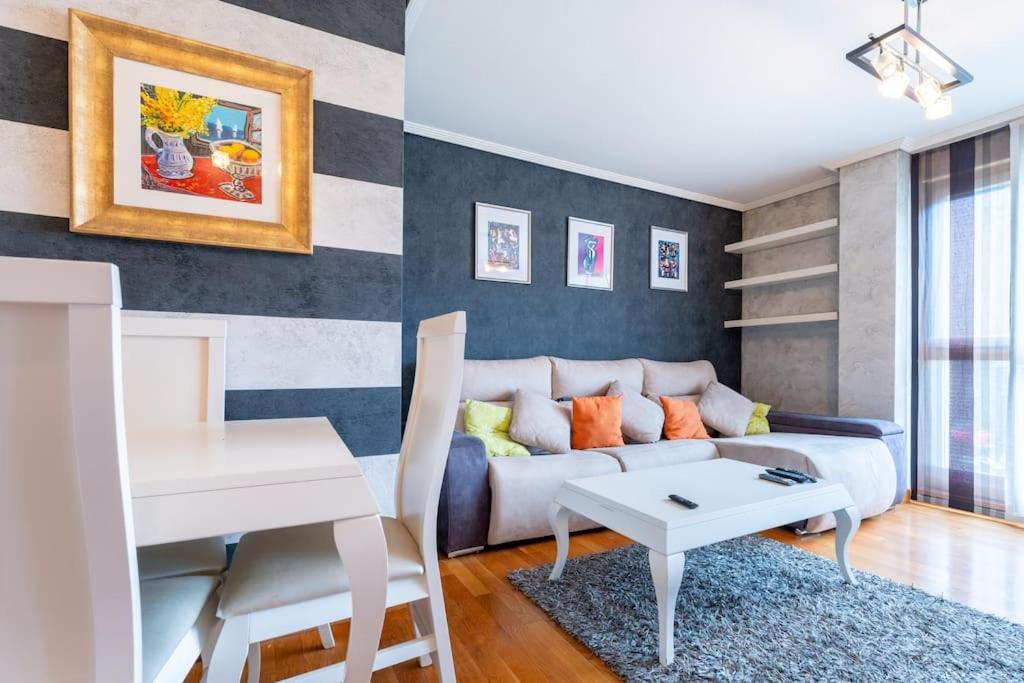 Apartamento En El Corazon De La Ciudad Con Parking Santander Eksteriør bilde